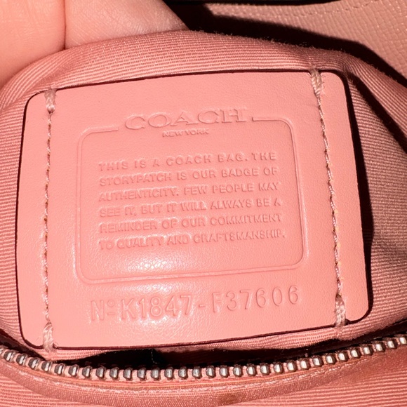 🌸 Coach Avery F37606 - Petal Pink Crossgrain Leather Shoulder Bag 🌸 - Picture 12 of 16